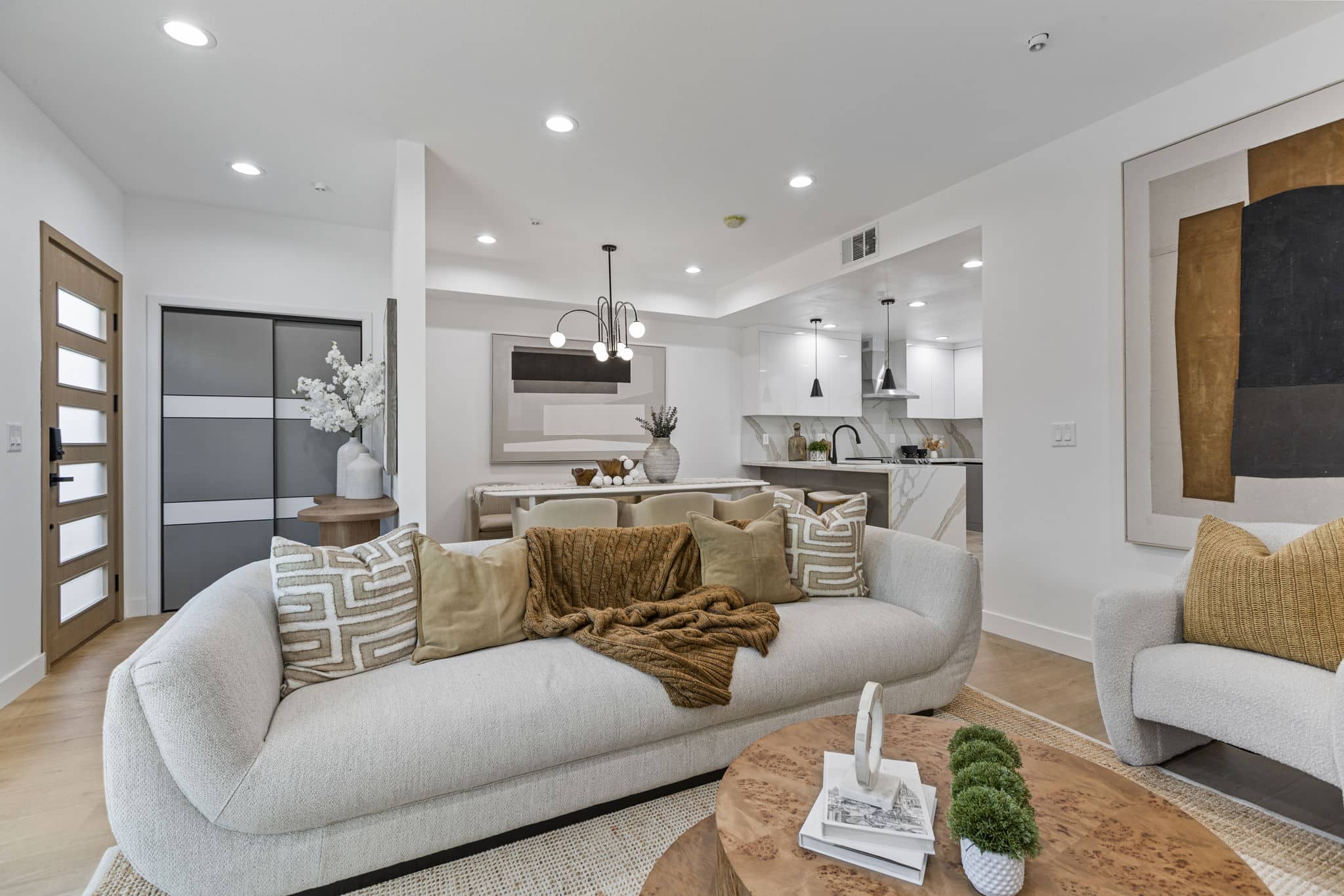 1010 W 23rd-004