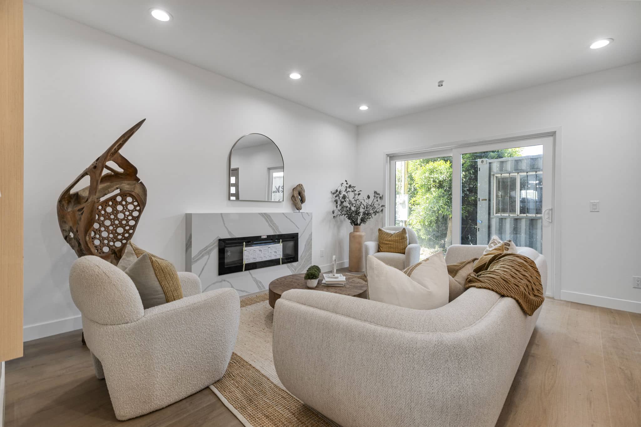 1010 W 23rd-005