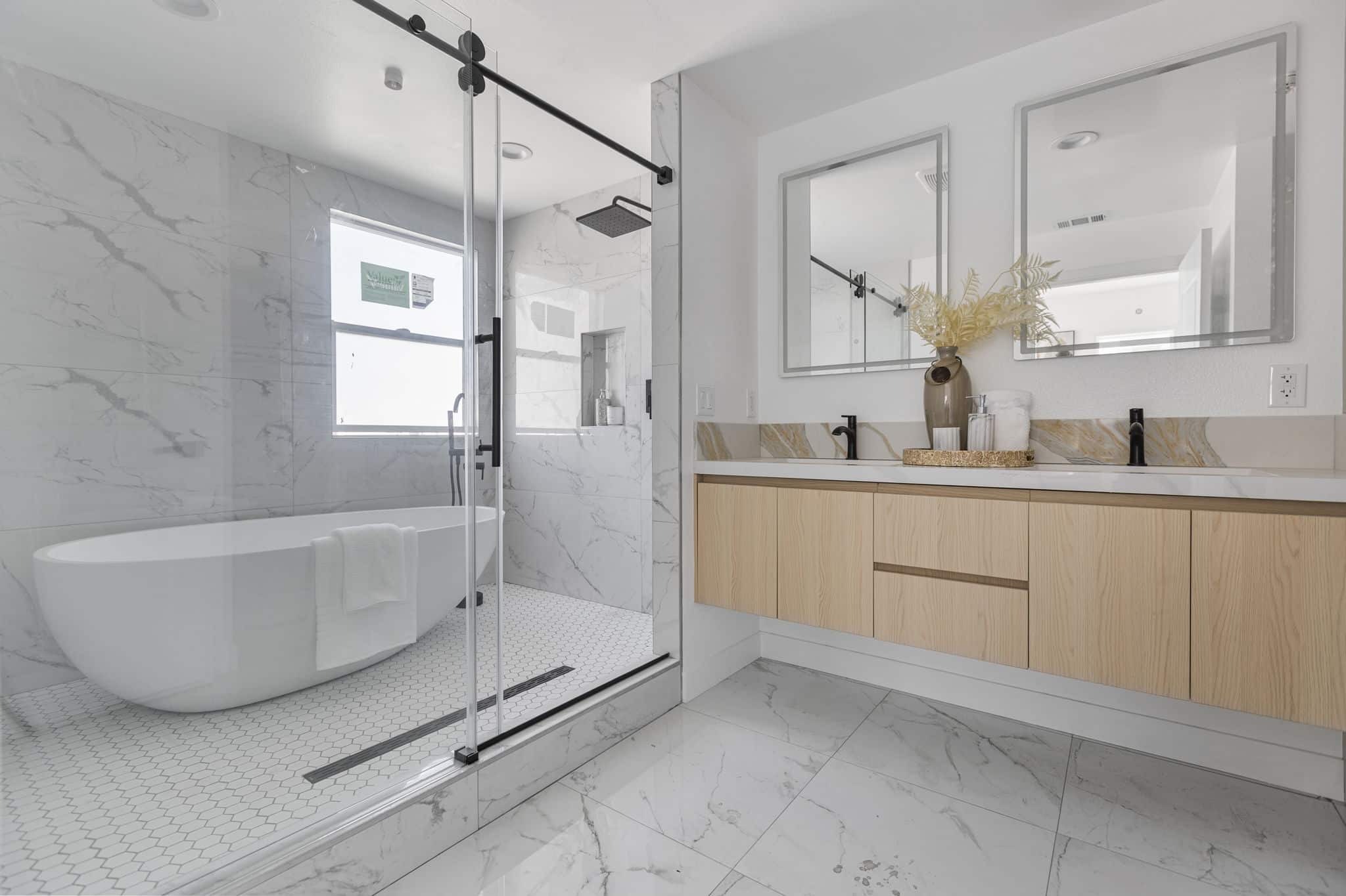 1010 W 23rd-022
