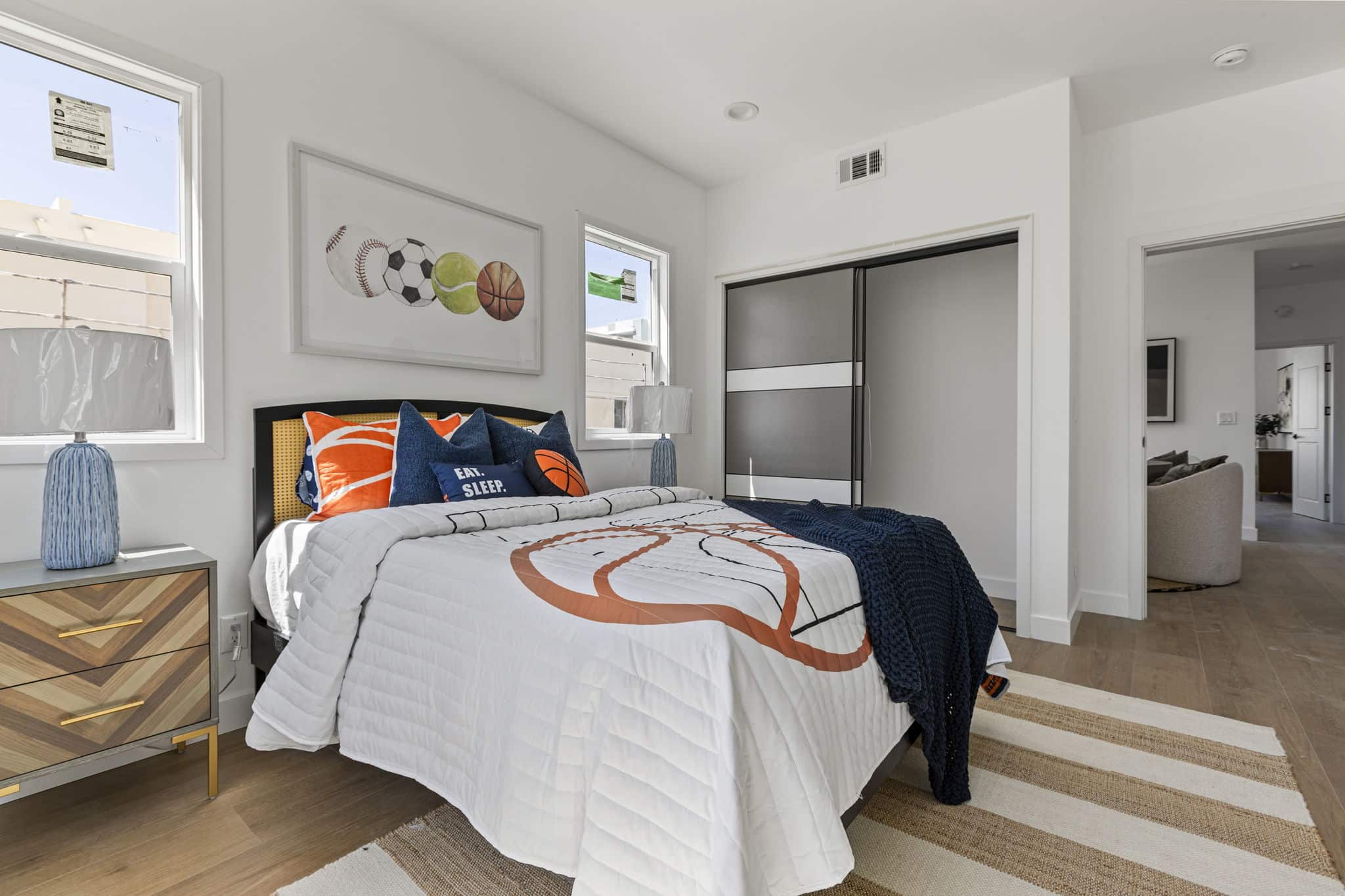 1010 W 23rd-027