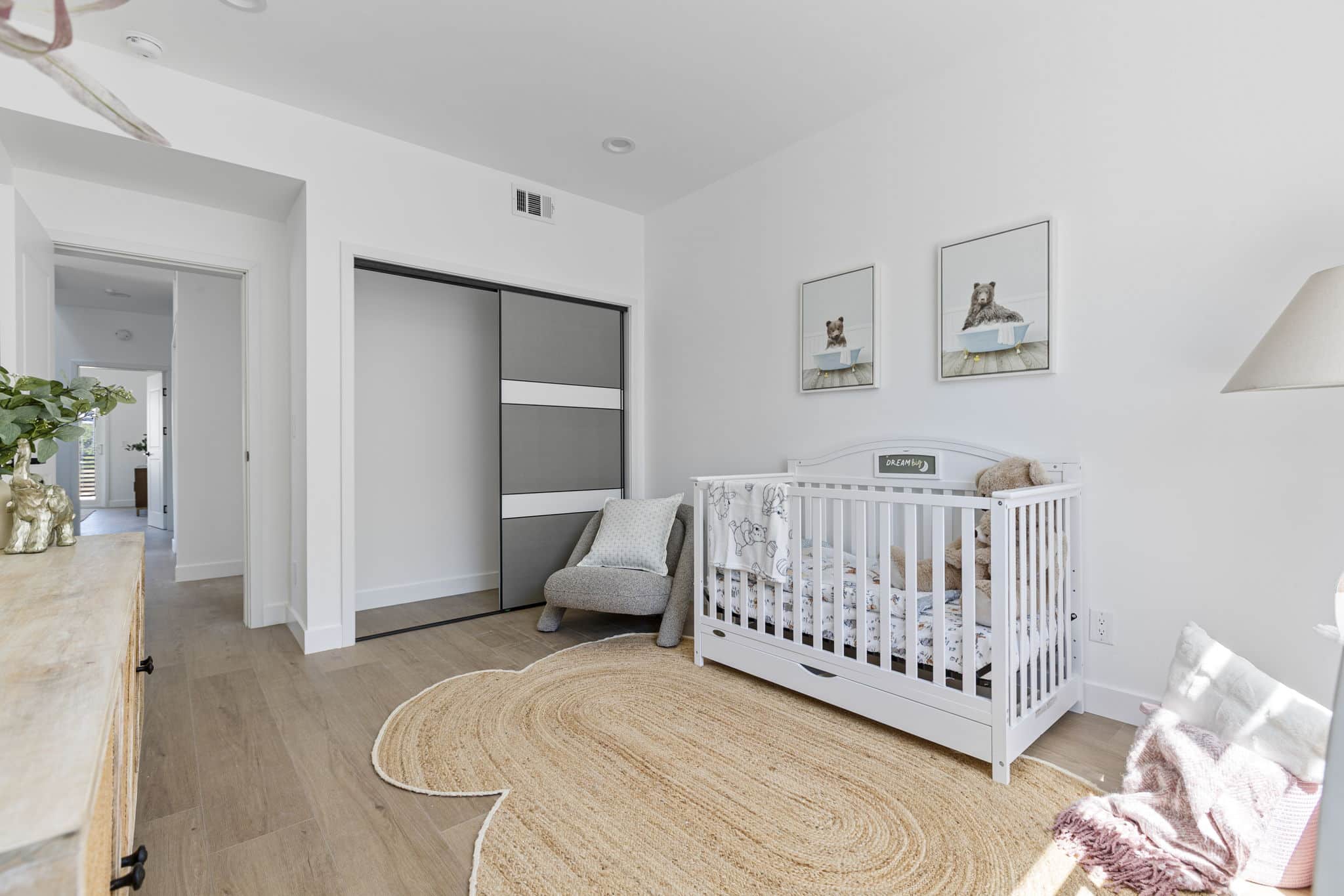 1010 W 23rd-028